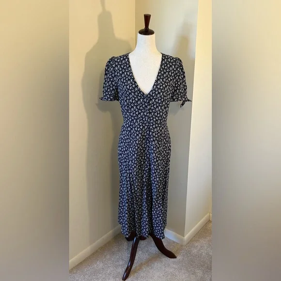 Sezane NWT SZ 6 Vic Dress Navy Floral Iconic French Midi Lanzarote Print - RARE! - Picture 4 of 13